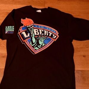 1997 WNBA CHAMPION T SHIRT SIZE XL